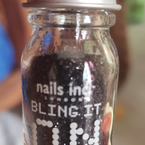 Ciate mini caviar set & bling it on nail inc set - Picture 6 of 7